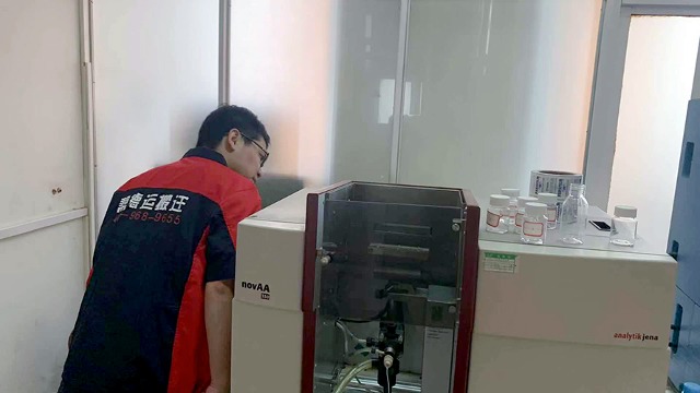 儀器搬遷中玻璃器皿搬運注意事項有哪些?幫德運小編告訴您